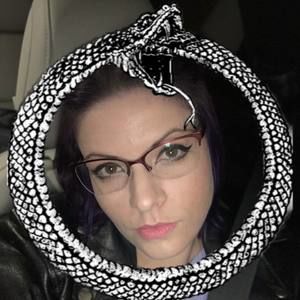 Meet your Posher, Dani